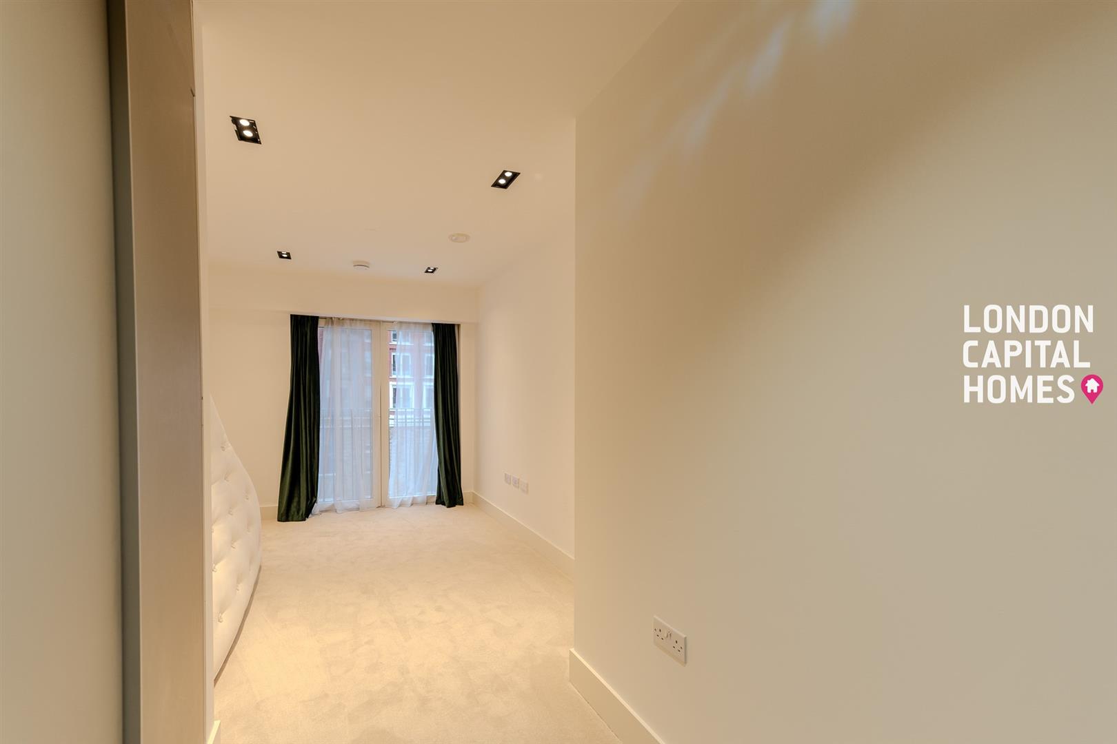 1 bed property in 6 Exchange Gardens, LONDON